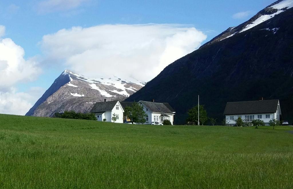 Donhaug Gjestegard Uskedalen Exterior foto